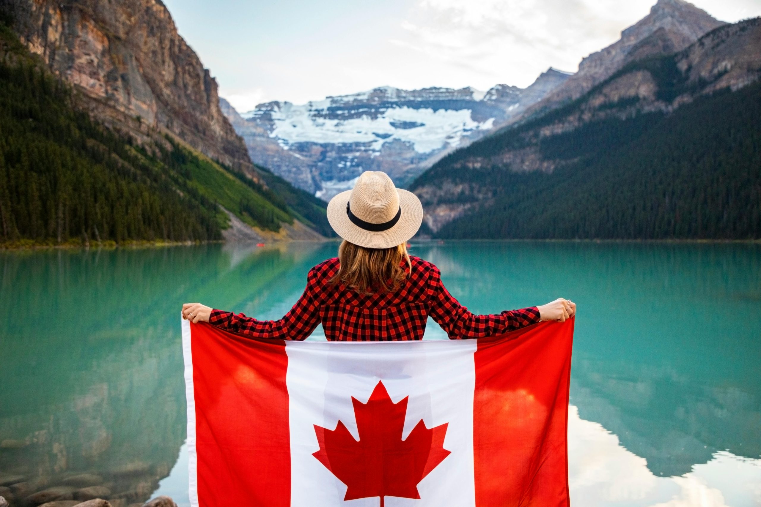 how to move to Canada without money